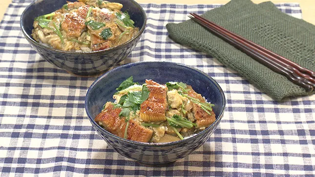 うなぎとごぼうの卵とじ丼